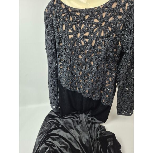 Tadashi Shoji Women's Black Sinnott Chenille Embroidered Gown Dress Size 16 - Picture 3 of 9